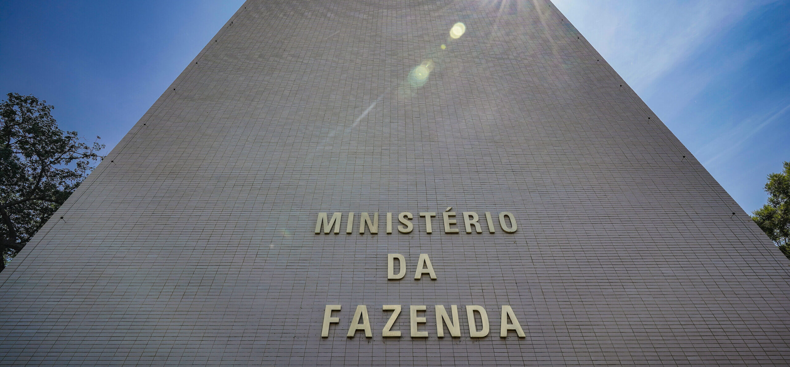 Sistema Tributário Brasileiro: desafios, impactos e reforma tributária