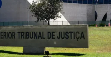 Incide ISS, e não ICMS, sobre o fornecimento de smart cards a bancos, decide STJ