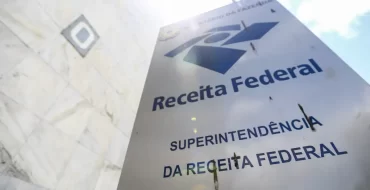 Notas fiscais com destaque da CBS e do IBS terão implantação em quatro fases a partir de agosto